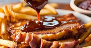 BeerBaconBBQSauce-FriesDrizzled